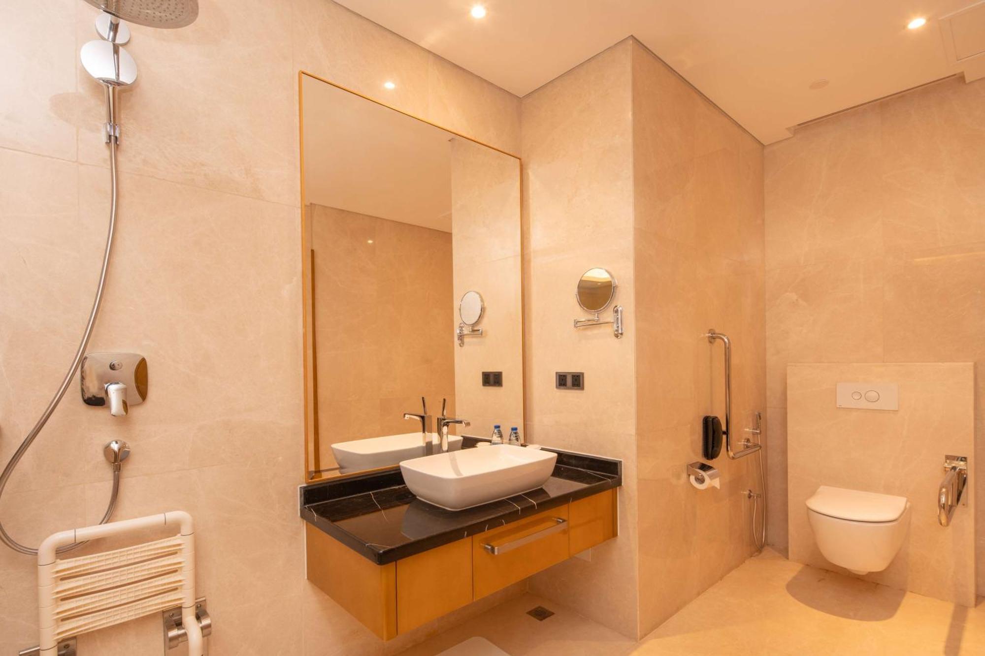 Hilton Brazzaville Les Tours Jumelles Hotel & Residences Exteriör bild