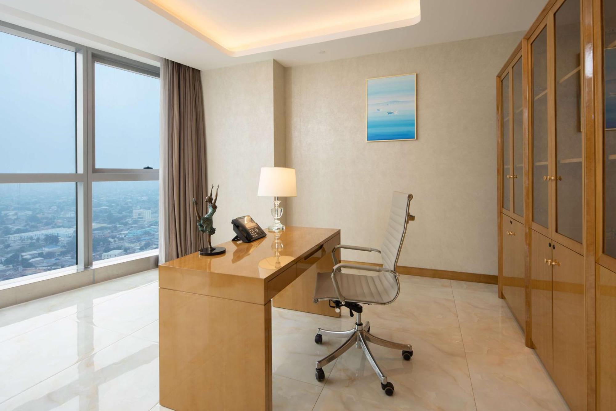 Hilton Brazzaville Les Tours Jumelles Hotel & Residences Exteriör bild