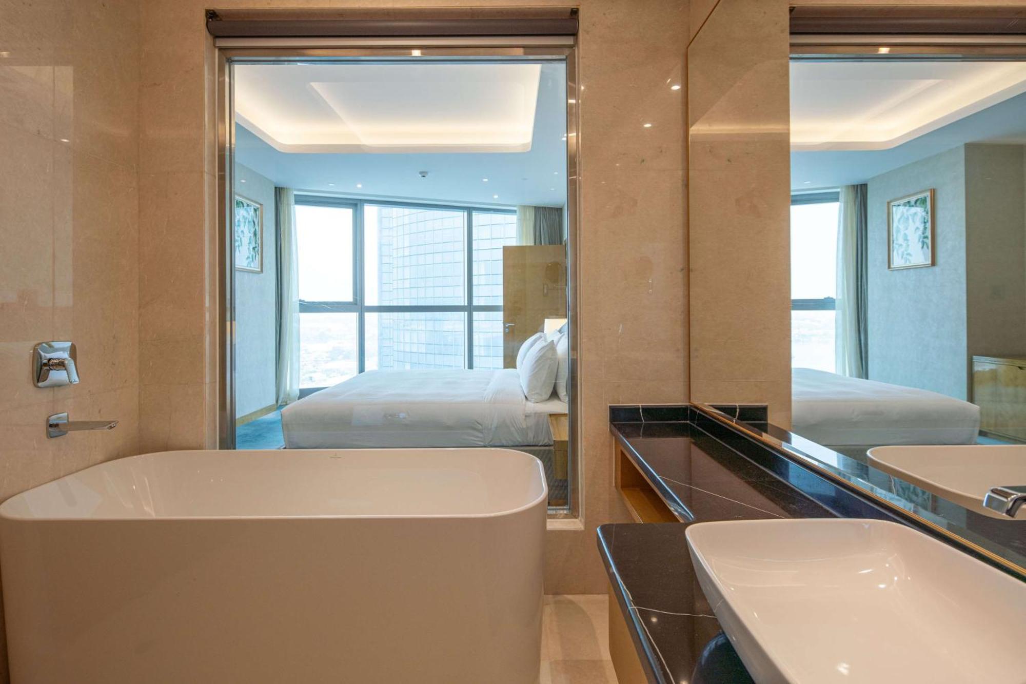 Hilton Brazzaville Les Tours Jumelles Hotel & Residences Exteriör bild