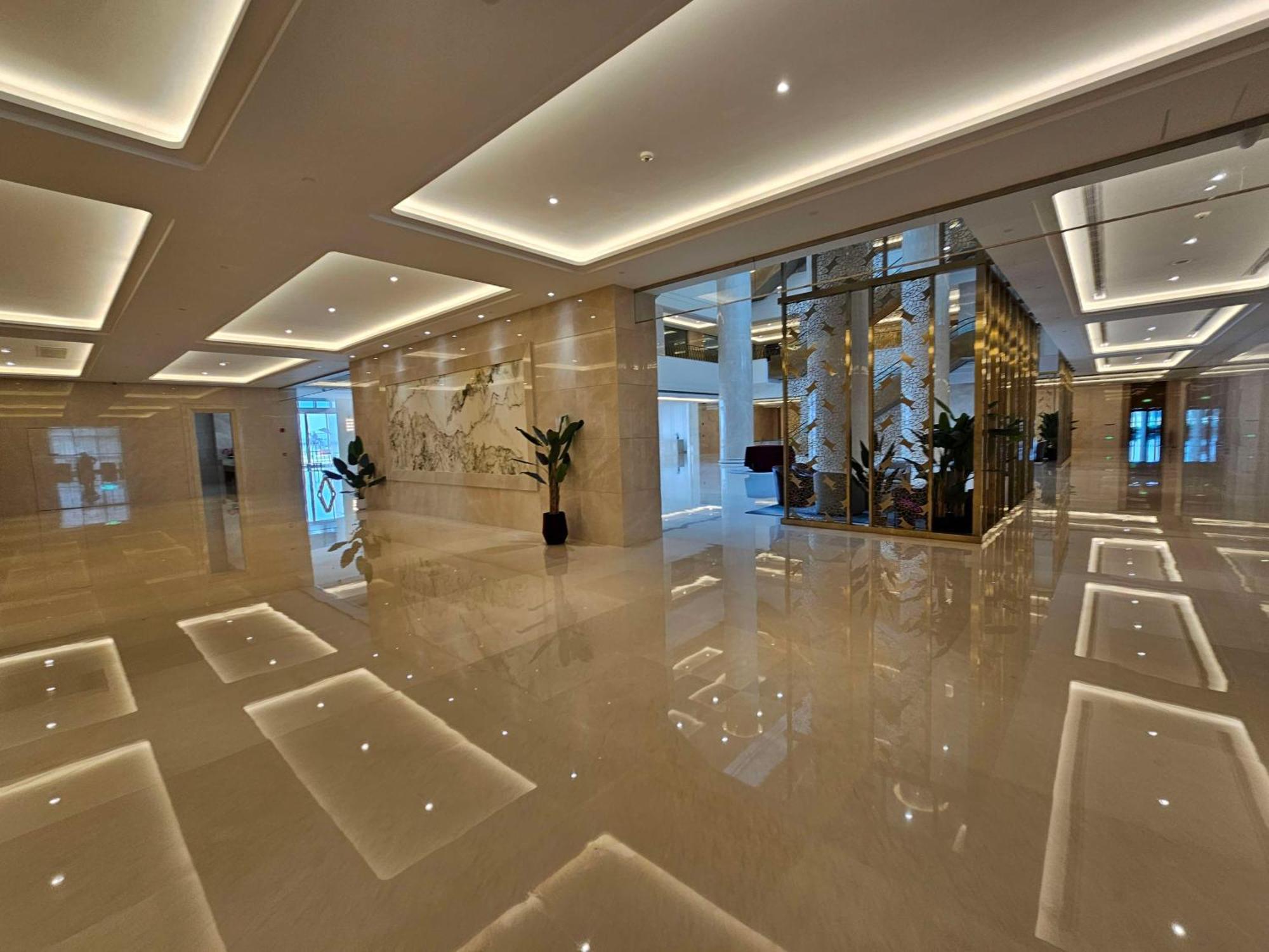 Hilton Brazzaville Les Tours Jumelles Hotel & Residences Exteriör bild